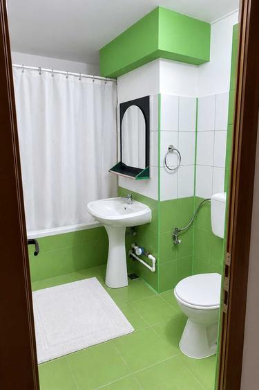 Apartament cu 2 camere decomandat în Central