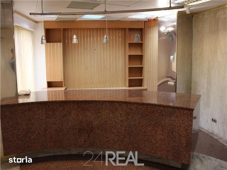 Spațiu comercial, de 900 mp, în Grivița