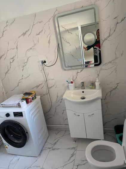 Casă cu 4 camere în Pantelimon
