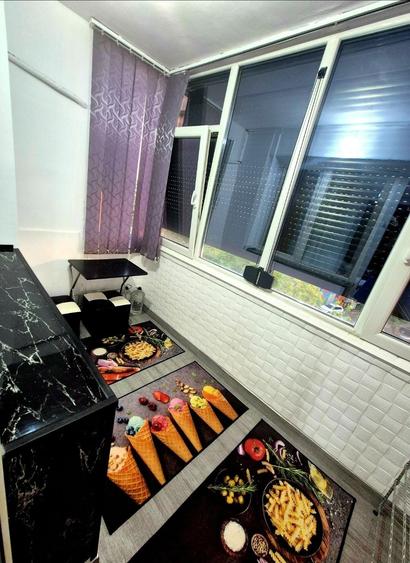 Apartament cu 2 camere semidecomandat în Podu Roș