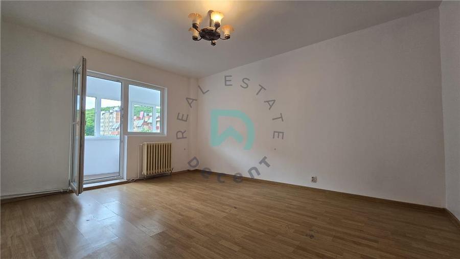 Apartament cu 2 camere decomandat în Răcădău