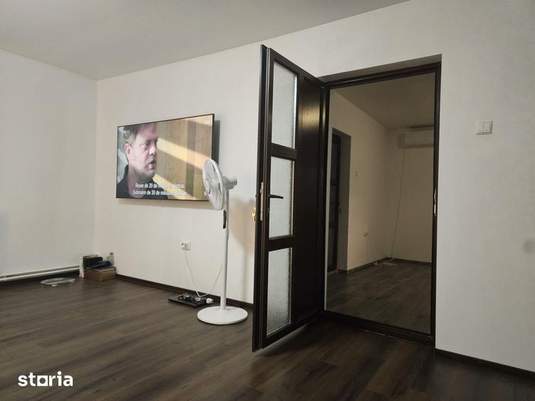 Casă cu 4 camere cu Teren 33000 Mp în Valea