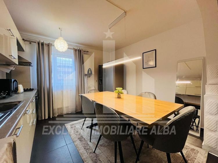 Apartament 3 camere | 65 mp | Etaj 3 din 4 | Renovat | Cetate - Mercur - 3