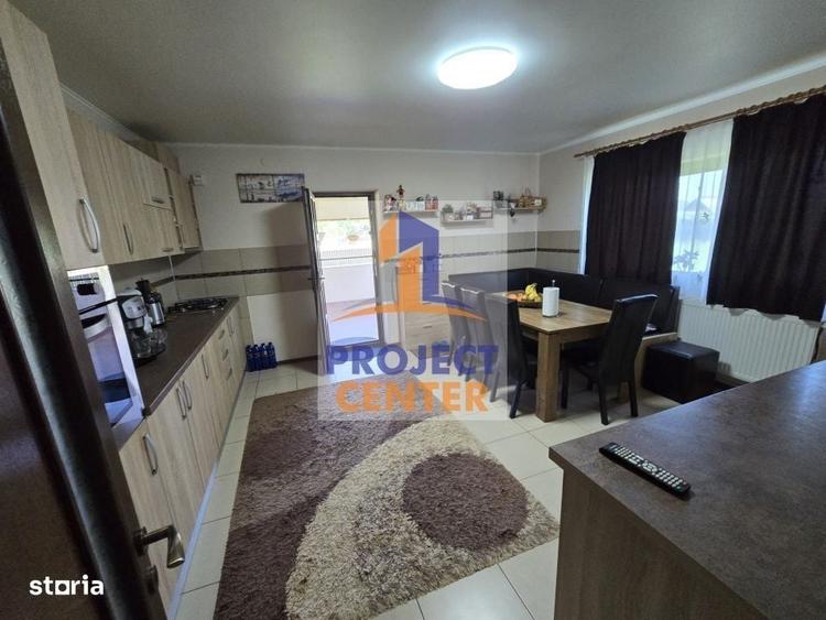 Casă cu 4 camere în Păduroiu din Vale