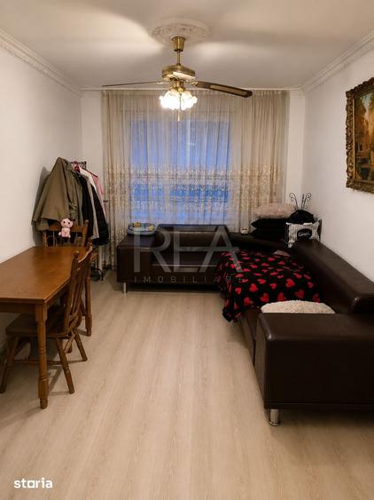 Apartament cu 3 camere decomandat în Dristor