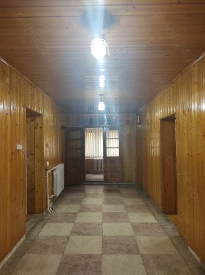 Casă cu 3 camere în Lipovei