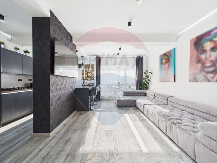 Apartament cu 3 camere decomandat, mobilat în Iancu Nicolae