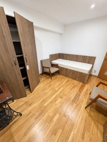 Apartament cu 3 camere decomandat în Dacia