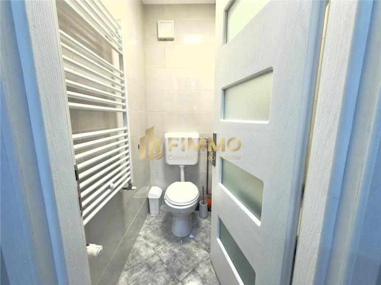 Apartament cu 4 camere semidecomandat în Central