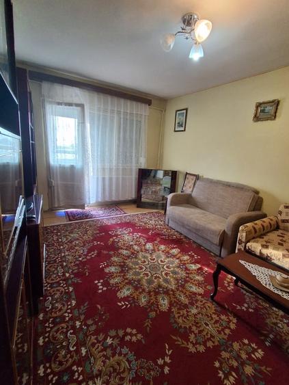 Apartament cu 2 camere decomandat, mobilat în Vest - Lamâița