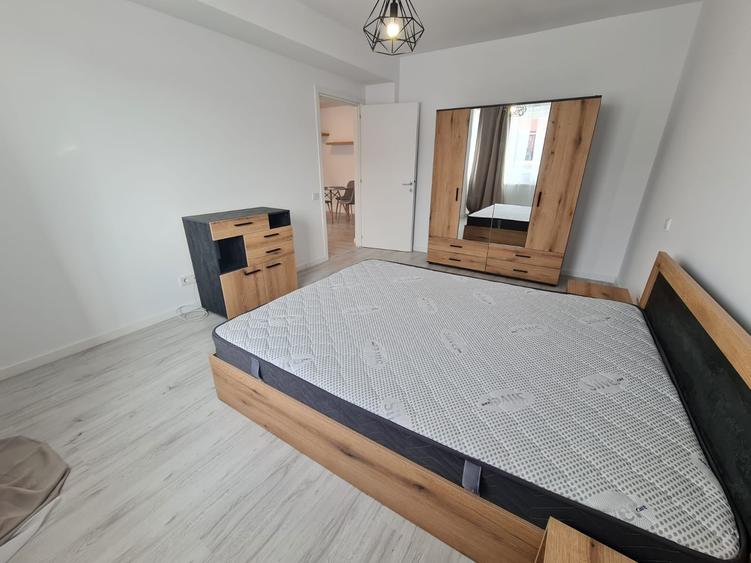 Apartament cu 2 camere în Splaiul Unirii