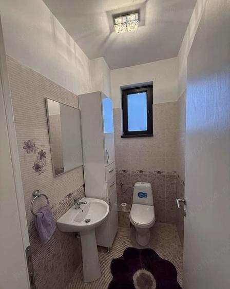 Apartament cu 3 camere decomandat în Negru Vodă