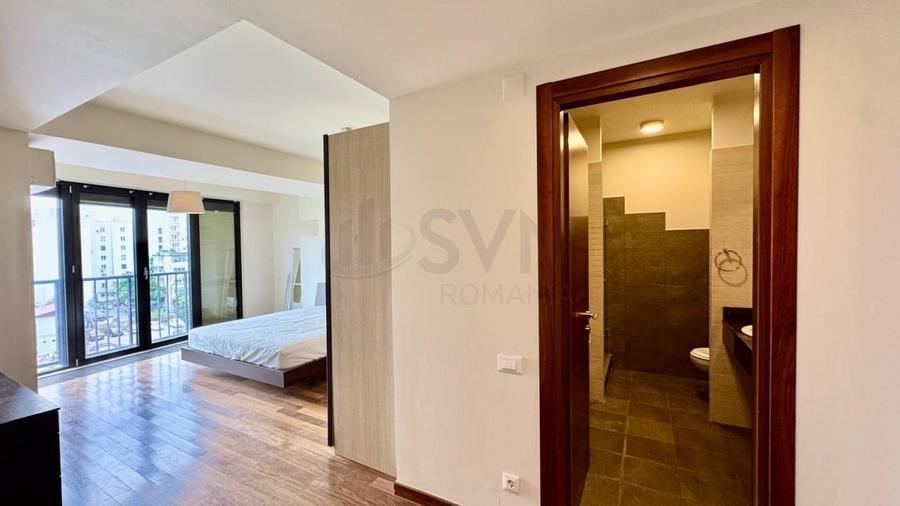 Apartament cu 4 camere semidecomandat, mobilat în Ștefan cel Mare