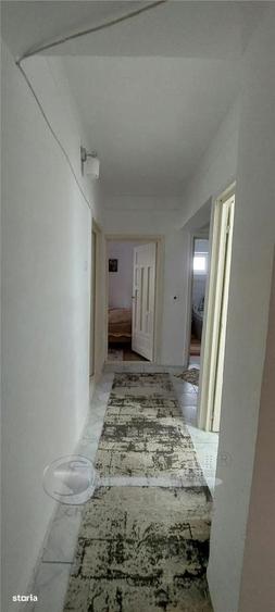 Apartament cu 3 camere decomandat în Dancu