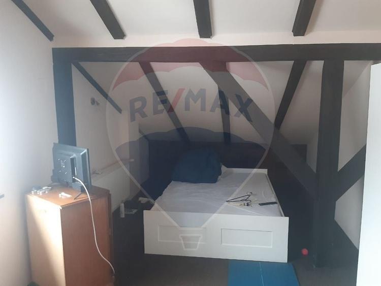 Hotel/Pensiune, de 750 mp, în Moieciu