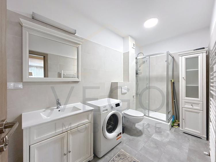 2 separate bedrooms + living room close to Platinia Shopping Center - 12