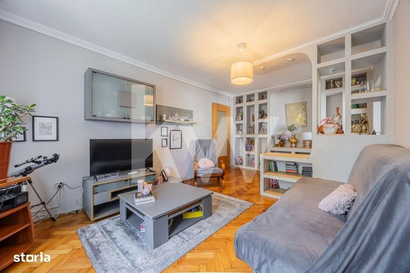 Apartament cu 3 camere decomandat în Răcădău