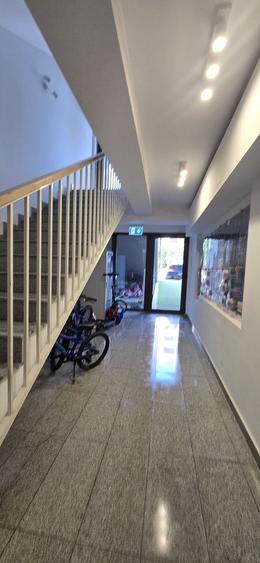 Apartament cu 3 camere decomandat în Sud-Est