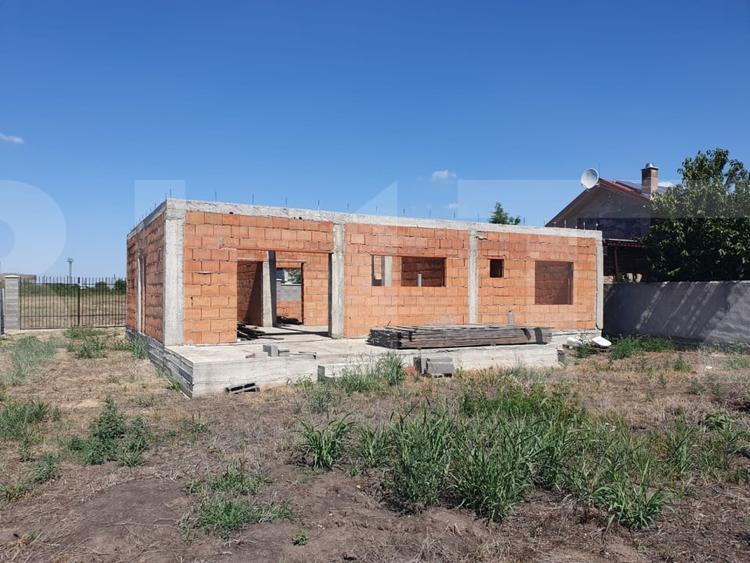 Casă individuală cu 4 camere cu Teren 508 Mp în Torontalului