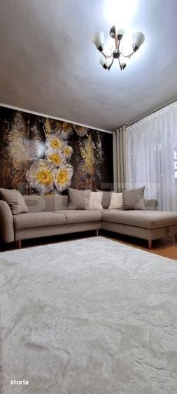 Apartament cu 3 camere decomandat în Micro 4