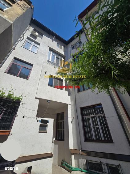 Apartament cu 3 camere în Centrul Civic