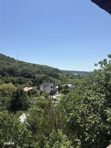 Casă cu 4 camere cu Teren 2000 Mp în Sărata