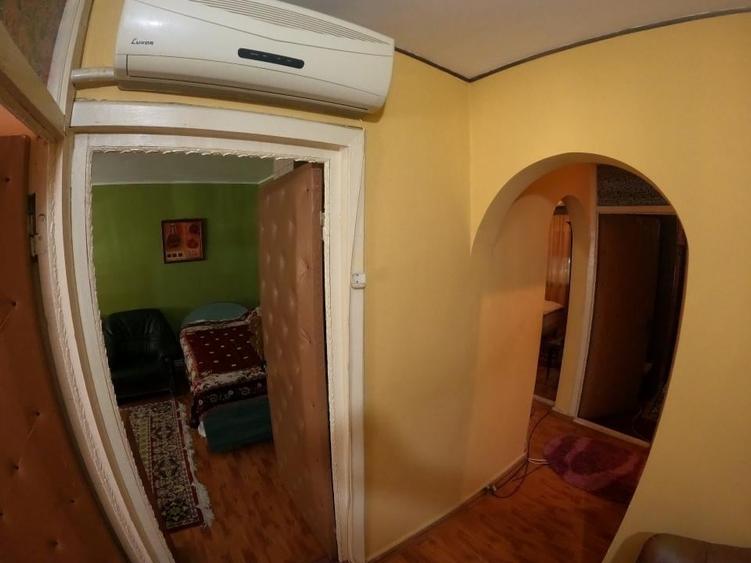 Apartament cu 4 camere decomandat în Central