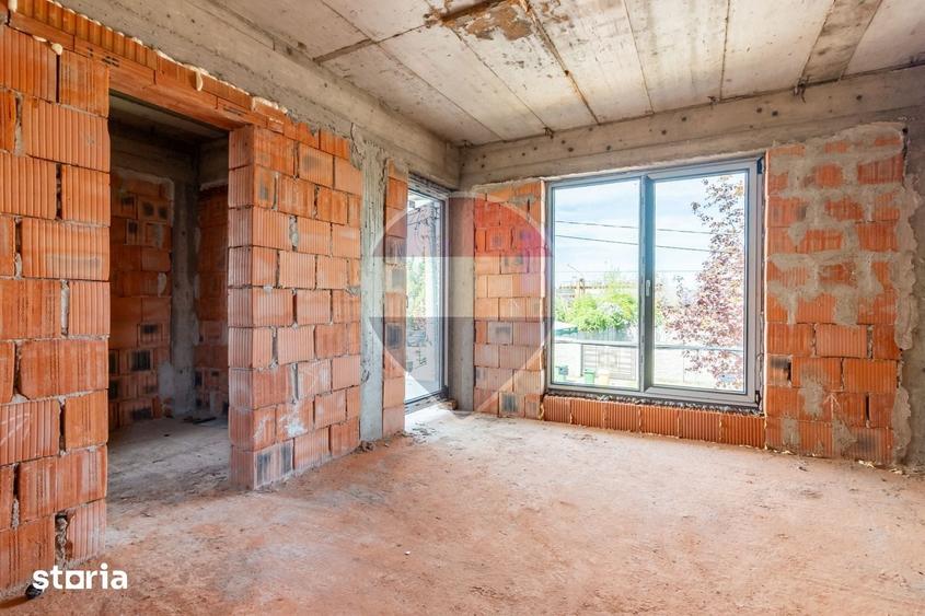 Casă cu 5 camere cu Teren 264 Mp în Central