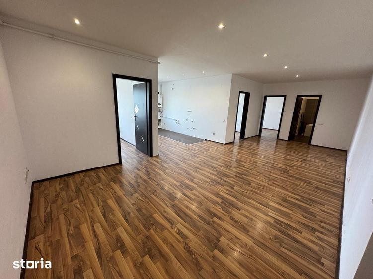 Apartament cu 3 camere în Bună Ziua