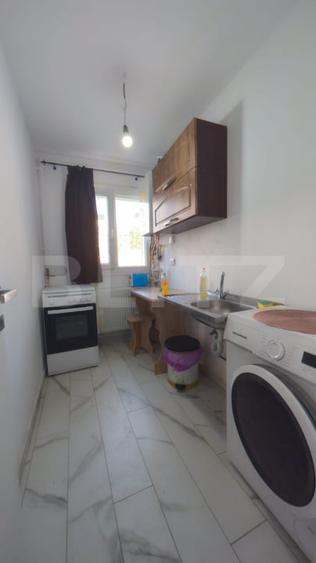 Apartament cu 2 camere semidecomandat, mobilat în Micro 11