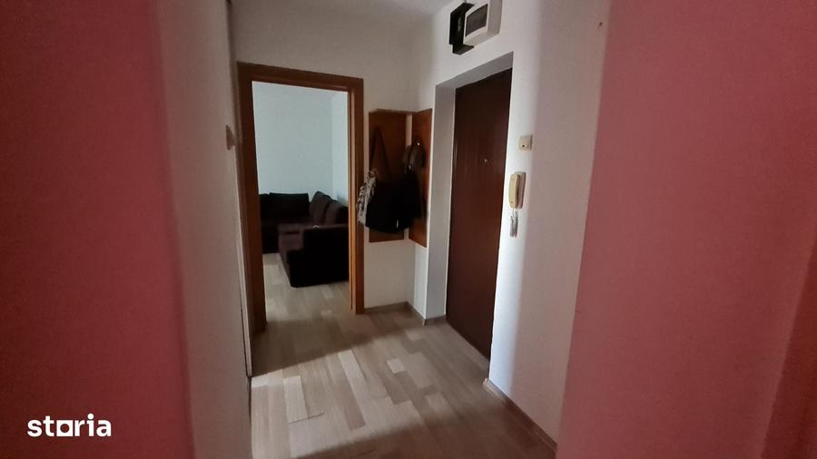 Apartament cu 2 camere decomandat în Sud