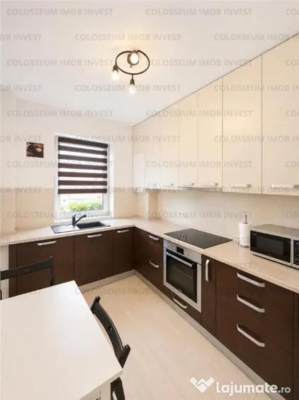 Apartament cu 3 camere decomandat în Tractorul