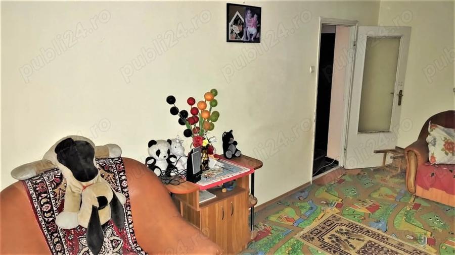 Apartament cu 2 camere decomandat în Micro 18