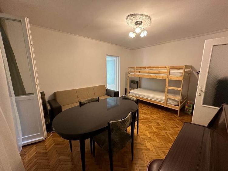 CASA DE CULTURA , 2 CAMERE MOBILAT, UTILAT, INCALZIRE RADET 300 EURO - 3
