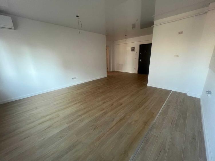 Apartament cu 2 camere decomandat în Nicolina