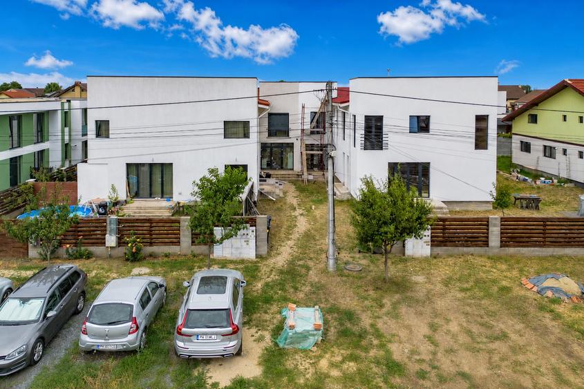 Duplex cu 3 camere cu Canalizare în Dumbrăvița