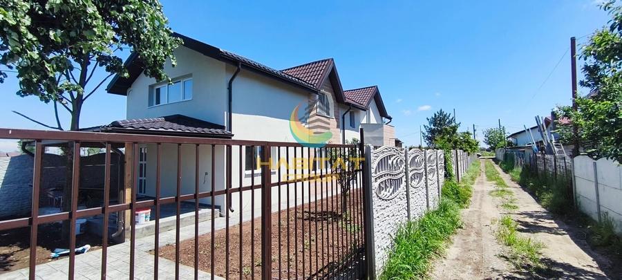 Casă individuală cu 6 camere cu Canalizare în Vidra