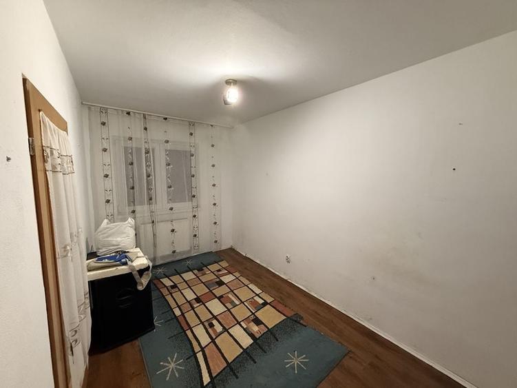 Apartament cu 2 camere nedecomandat în Central