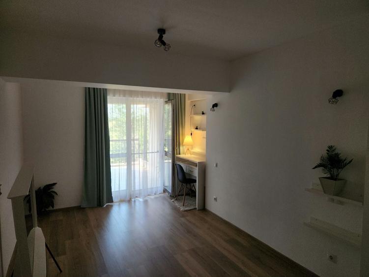 Apartament cu 2 camere semidecomandat în Ostratu