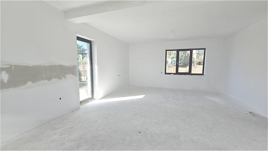 APARTAMENT 3 CAMERE | 102 MP UTILI | GARAJ 24 MP | CURTE 150 MP - 3