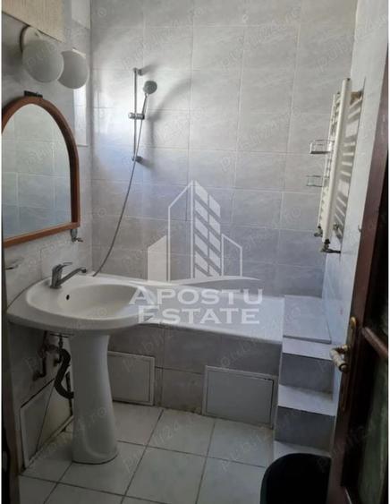 Apartament cu 2 camere decomandat în Soarelui