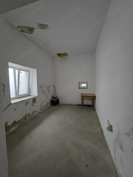 Casă cu Teren 669 Mp în Cenad