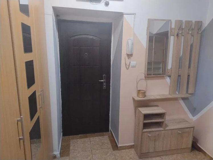 Garsonieră decomandată în Doamna Ghica