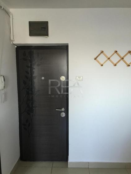 Apartament 3 Camere | 5 minute de metrou P-ța sudului | Removat | Centrală propr - 8