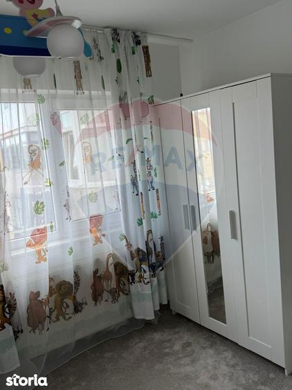 Apartament cu 3 camere, mobilat în Craiovița Nouă