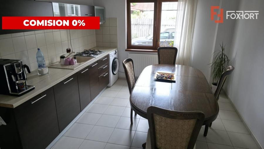 Casă individuală cu 6 camere cu Canalizare în Gătaia