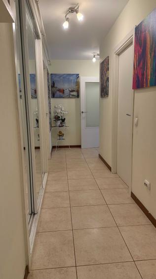 Apartament cu 4 camere decomandat în Titan