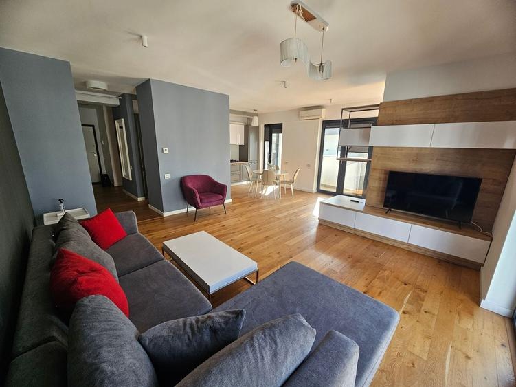 Apartament cu 2 camere decomandat în Băneasa
