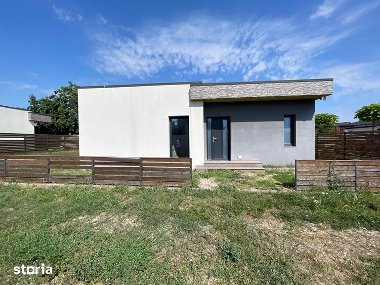 Casă cu 3 camere cu Teren 284 Mp în Berceni