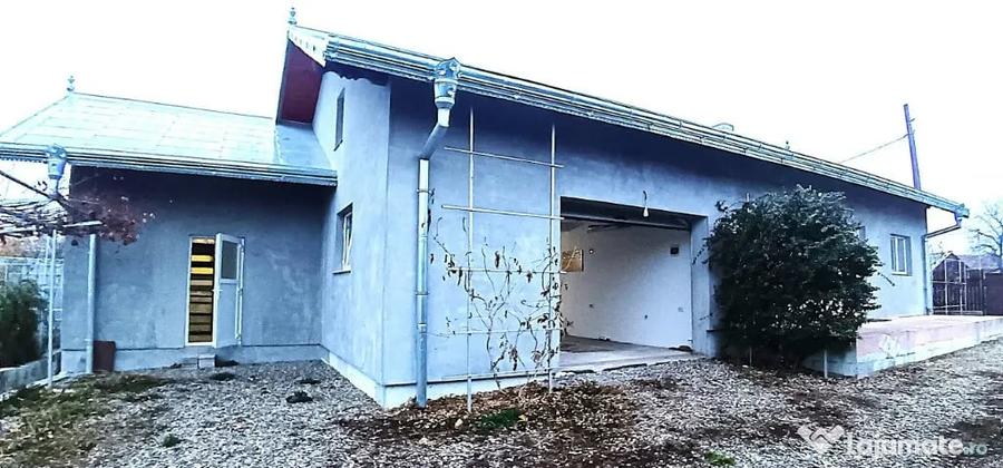 Casă cu 2 camere cu Teren 1290 Mp în Mitocu Dragomirnei